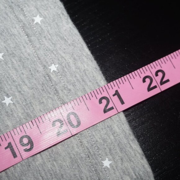 Vintage 90s Bloomingdales Bloomies Star Tee Shirt - Picture 6 of 6